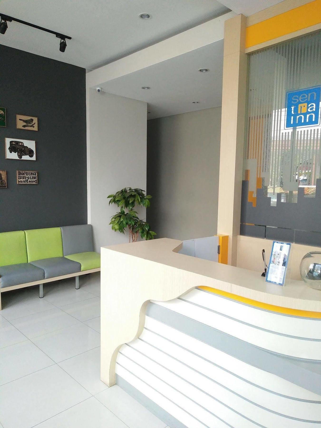 Sentra Inn Bandung Exterior photo