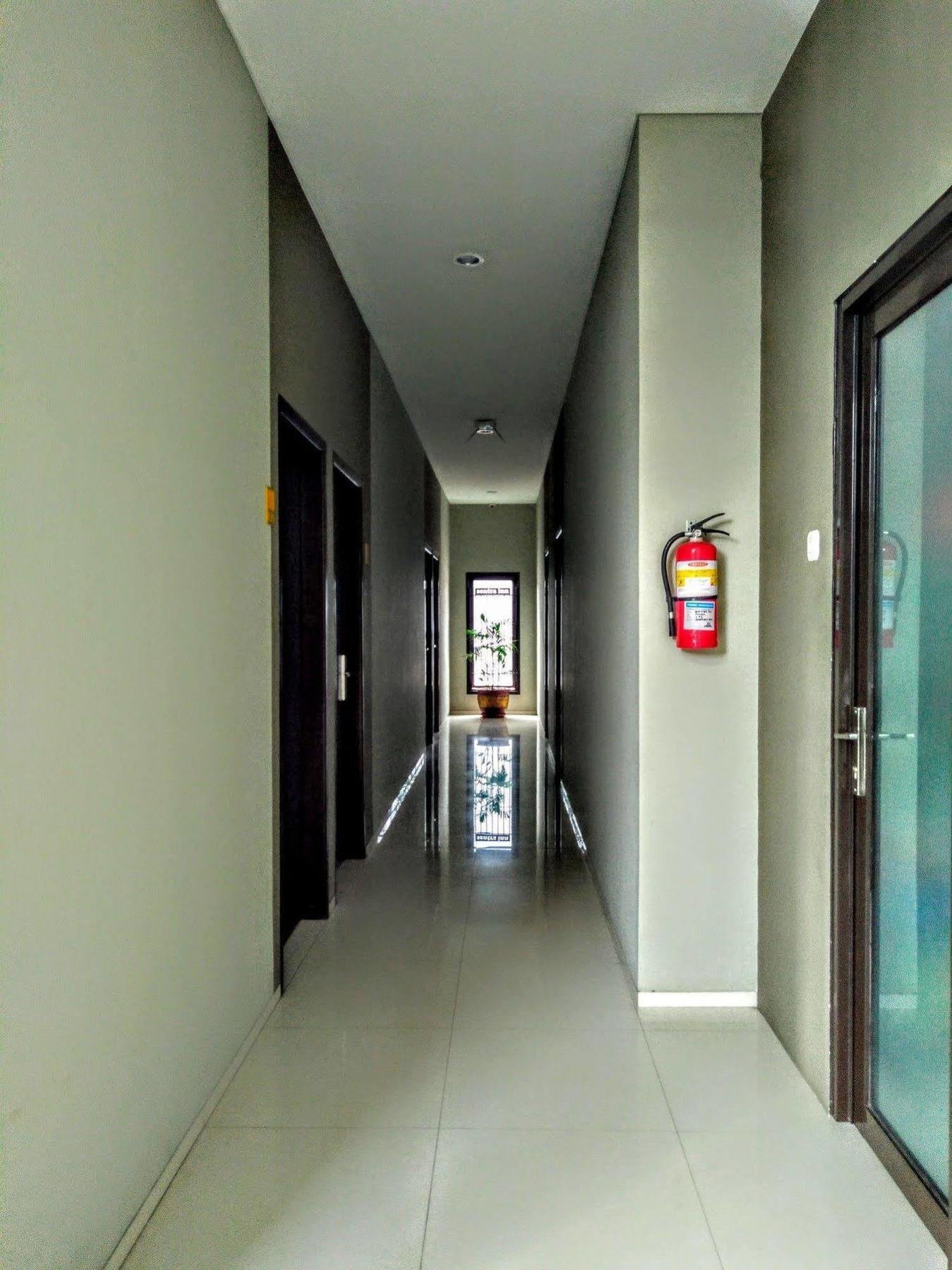 Sentra Inn Bandung Exterior photo