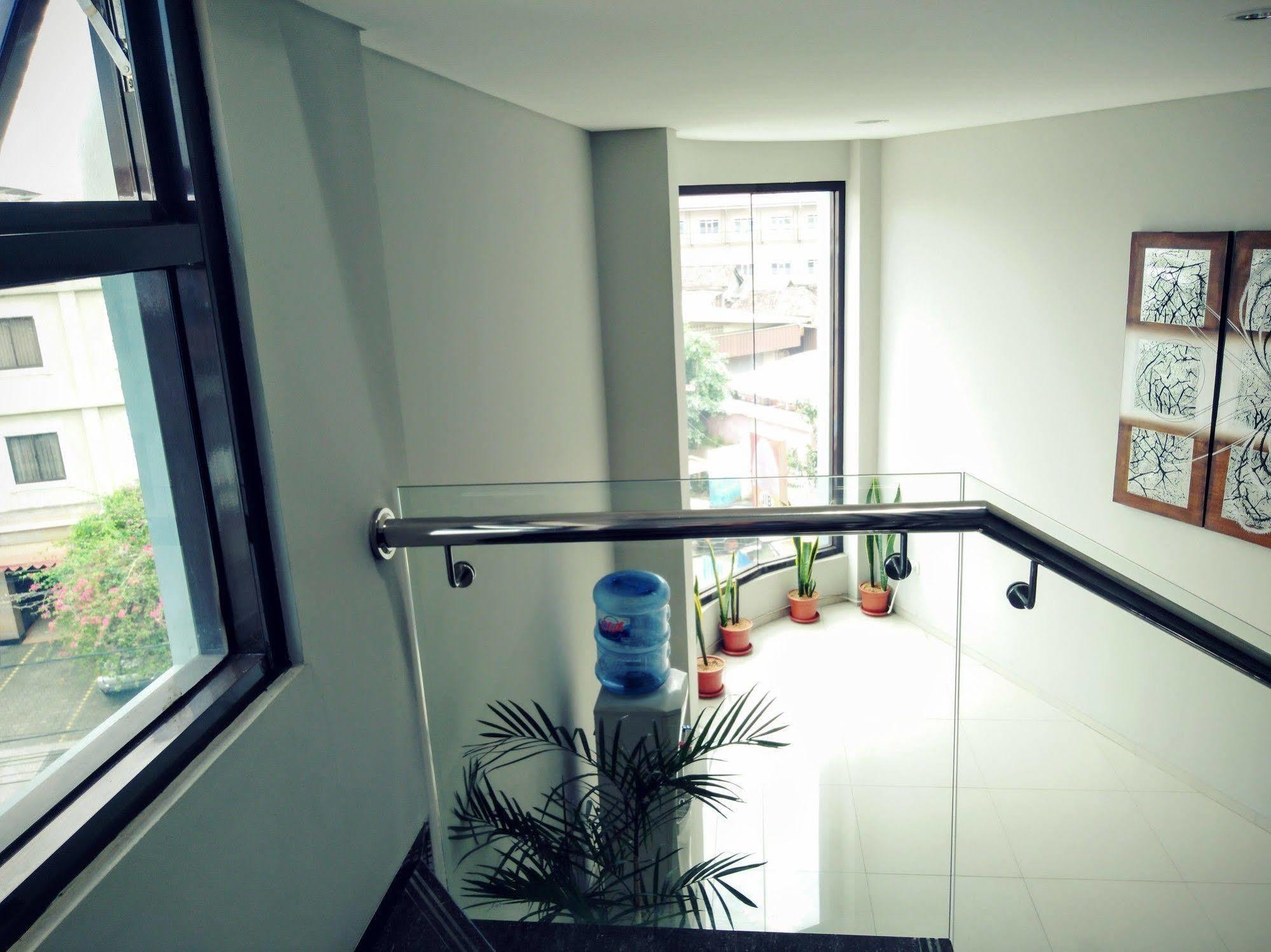 Sentra Inn Bandung Exterior photo